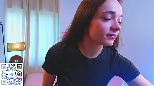 Snapshot of alisha_melison chatting on February 22, 5:11 pm alisha melison online show from February 22, 5:11 pm