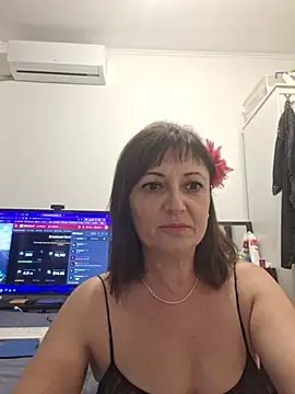 Snapshot of SaraGina chatting on August 7, 10:56 pm SaraGina online show from August 7, 10:56 pm