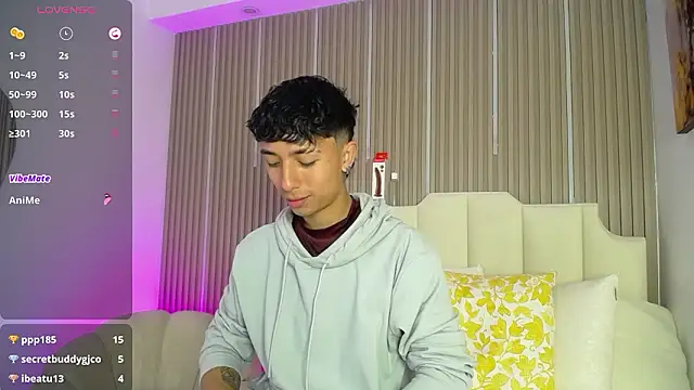 Snapshot of Aiden_Rivers_ chatting on February 24, 12:25 pm Aiden Rivers online show from February 24, 12:25 pm