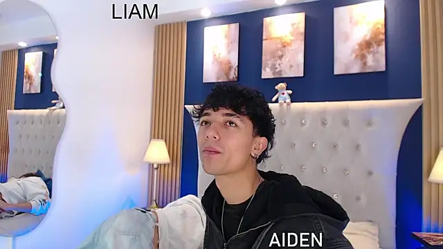 Aiden Rivers  online show from May 23, 1:15 pm