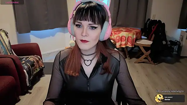 Samanteased online show from April 7, 5:02 pm