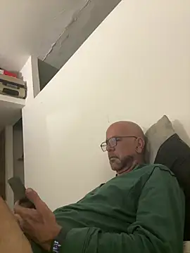 Milwokee online show from July 9, 1:42 am