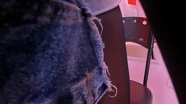 Kendal hot69  online show from February 21, 7:37 pm