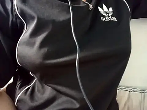 taigaakko online show from April 14, 2:01 pm