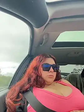 Sandragll online show from March 27, 3:45 pm