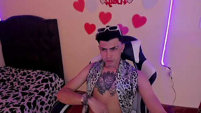 Dark Hunder online show from February 23, 10:07 pm