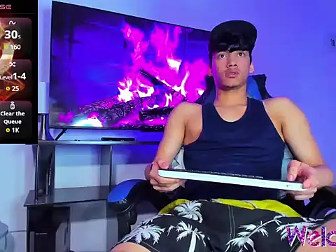 Lyam Russo online show from March 10, 5:56 am