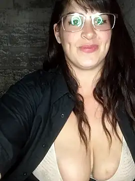 Tuputita11099 online show from May 7, 8:03 pm