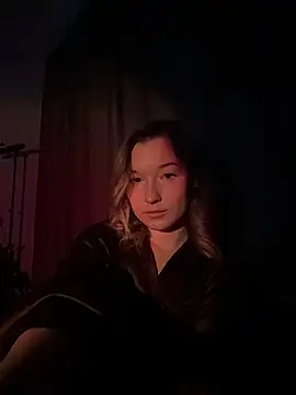 EmmaTurners online show from February 18, 6:59 pm