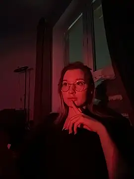 EmmaTurners online show from February 20, 6:41 pm