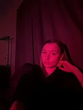 EmmaTurners online show from February 23, 6:16 pm