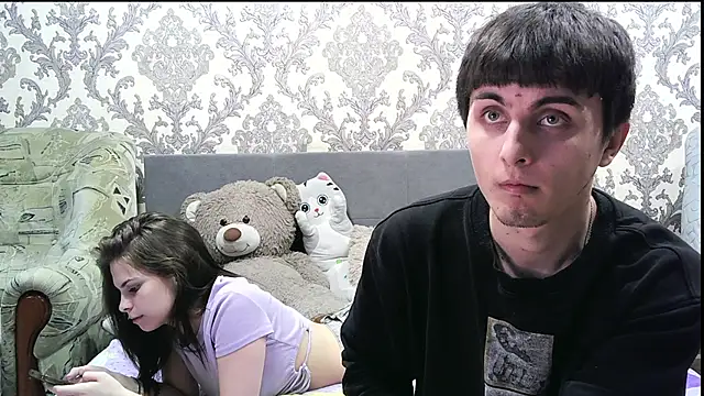 AmandaCouple online show from March 2, 7:59 am