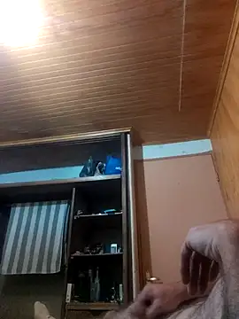 Snapshot of SaneBenadryl chatting on April 1, 8:48 am SaneBenadryl online show from April 1, 8:48 am