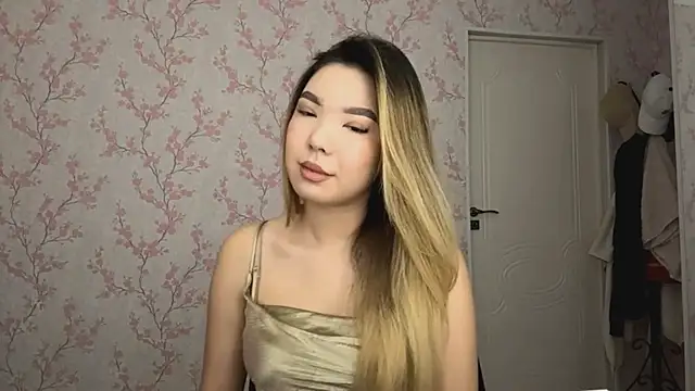 Snapshot of Elina_Mottel chatting on February 25, 7:40 am Elina Mottel online show from February 25, 7:40 am