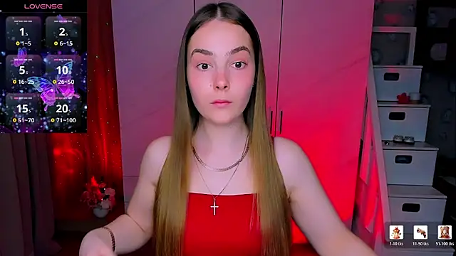 Maddy Wood  online show from May 6, 5:29 pm