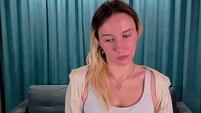 Snapshot of AshleyySchwartz chatting on February 25, 2:59 pm AshleyySchwartz online show from February 25, 2:59 pm