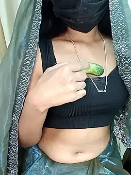 Snapshot of Cutie_babes01 chatting on February 27, 5:13 pm Cutie babes01 online show from February 27, 5:13 pm