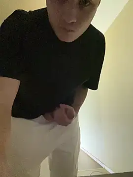 nightshiftt09 online show from February 18, 12:50 am