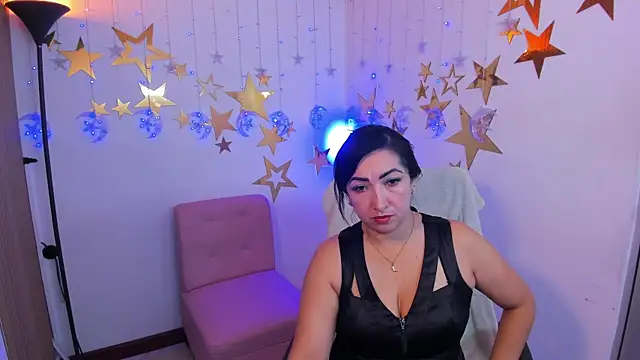 Snapshot of alma_tb1 chatting on February 17, 1:07 pm alma tb1 online show from February 17, 1:07 pm