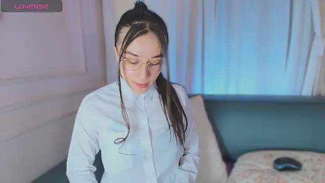 Dorothy valerisse online show from April 10, 10:42 am