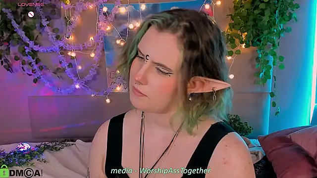 candy yeah online show from April 9, 6:19 am