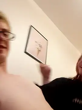 Snapshot of kostya_gray chatting on March 1, 2:08 pm kostya gray online show from March 1, 2:08 pm