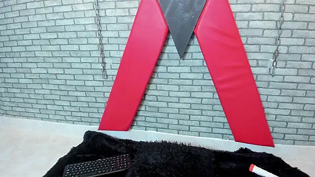 hillary bigbutt online show from May 27, 11:07 am