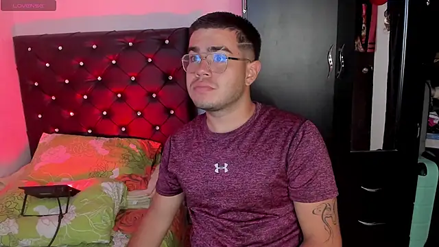 Joseph connor5 online show from April 19, 3:50 am