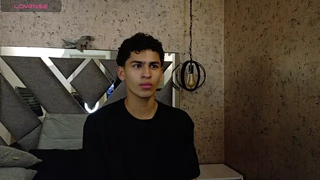 Snapshot of Dark_Sultan chatting on February 26, 8:30 pm Dark Sultan online show from February 26, 8:30 pm