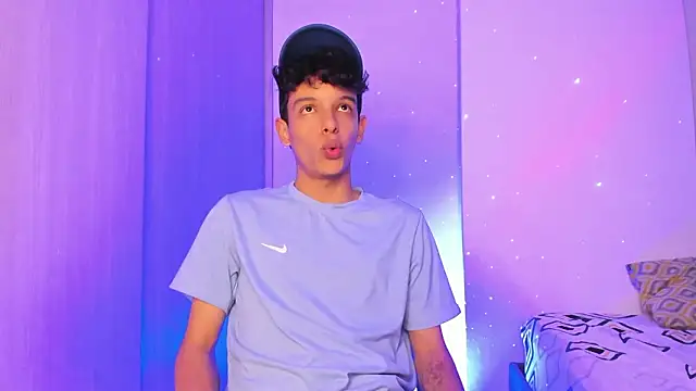 Maxfrost1 online show from February 28, 12:55 am