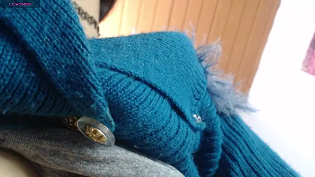 evangeline valencia online show from February 22, 1:40 am