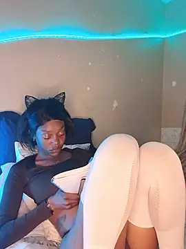 Snapshot of Ebony_Colossus chatting on June 17, 4:30 pm Ebony Colossus online show from June 17, 4:30 pm