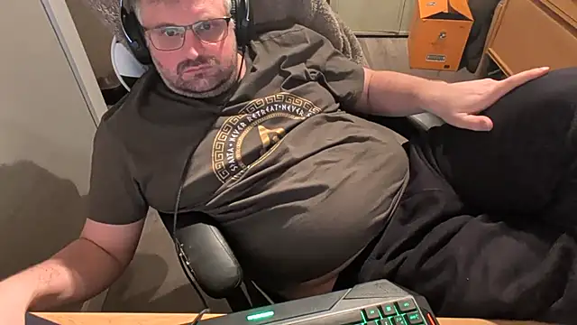 hainorswe online show from February 26, 11:48 pm