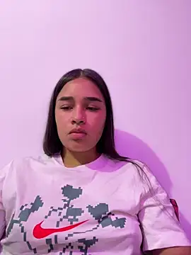 Snapshot of I_Samanthaa chatting on February 25, 3:05 am I Samanthaa online show from February 25, 3:05 am