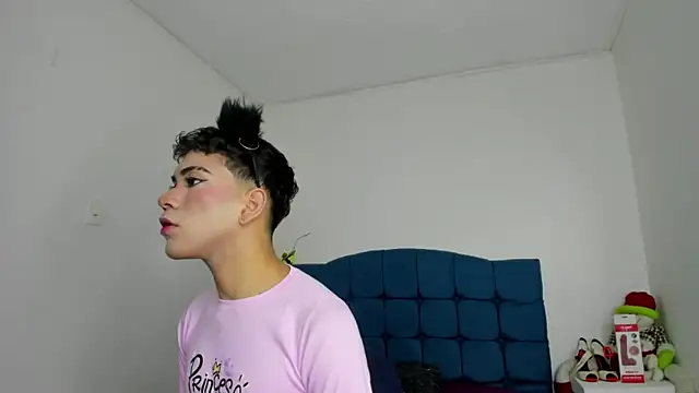 Ailanys Miller online show from March 6, 12:45 pm