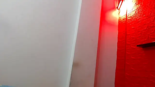 skinnysexy18 online show from February 24, 1:20 pm