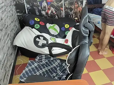 wex 077 online show from April 8, 1:38 am