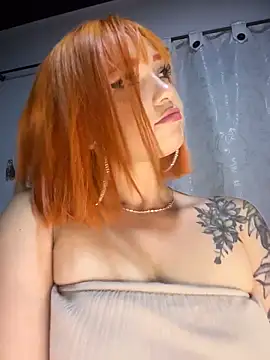 Snapshot of alysson_As chatting on February 21, 3:40 am alysson As online show from February 21, 3:40 am