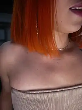 Snapshot of alysson_As chatting on March 1, 2:35 am alysson As online show from March 1, 2:35 am