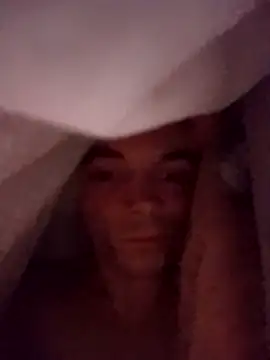 thom7246 online show from March 15, 9:32 pm