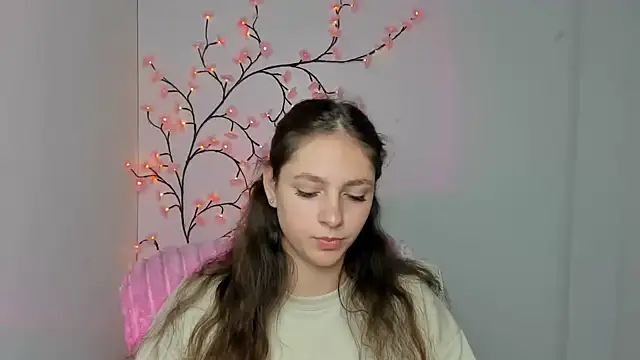 KissMeJulia online show from June 17, 11:12 am