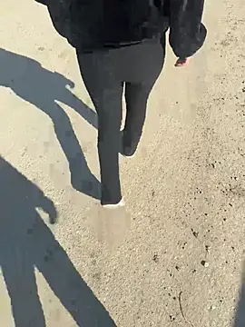 Snapshot of PerfectCoupleXxx chatting on February 28, 9:21 am PerfectCoupleXxx online show from February 28, 9:21 am