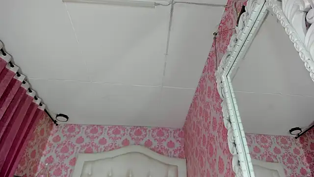 Snapshot of Mai_Rouse chatting on February 25, 12:48 pm Mai Rouse online show from February 25, 12:48 pm