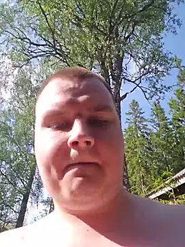 Snapshot of lindbe696 chatting on May 31, 2:46 pm lindbe696 online show from May 31, 2:46 pm