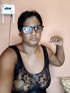 indianstrawberrylips4u online show from February 24, 5:27 am