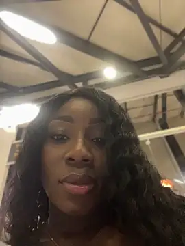 Snapshot of ZarahFerreira chatting on April 21, 1:42 am ZarahFerreira online show from April 21, 1:42 am