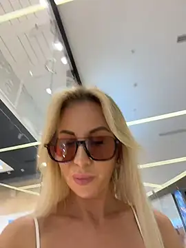 LisaMurr online show from May 19, 12:44 pm