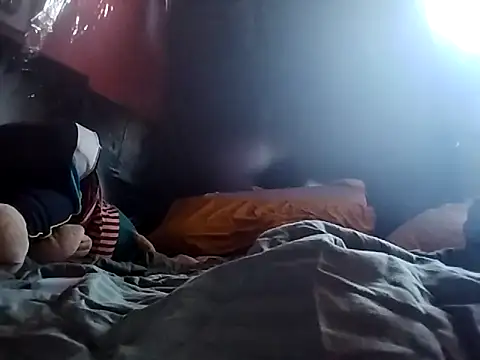 RocklikeFashion9 online show from February 18, 8:10 am