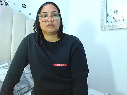 Snapshot of MaferNaughty4U chatting on February 20, 12:16 pm MaferNaughty4U online show from February 20, 12:16 pm