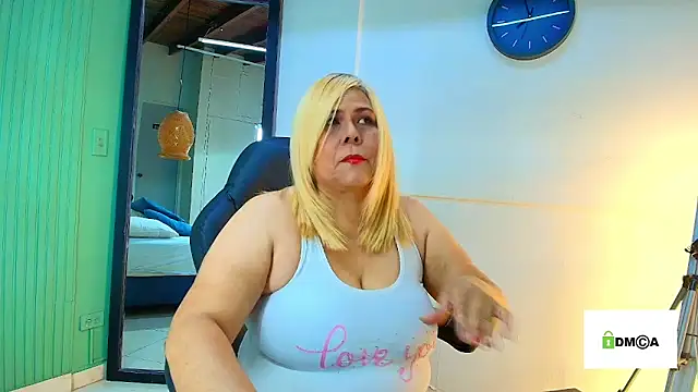 Snapshot of eva_colen50 chatting on March 21, 6:44 pm eva colen50 online show from March 21, 6:44 pm